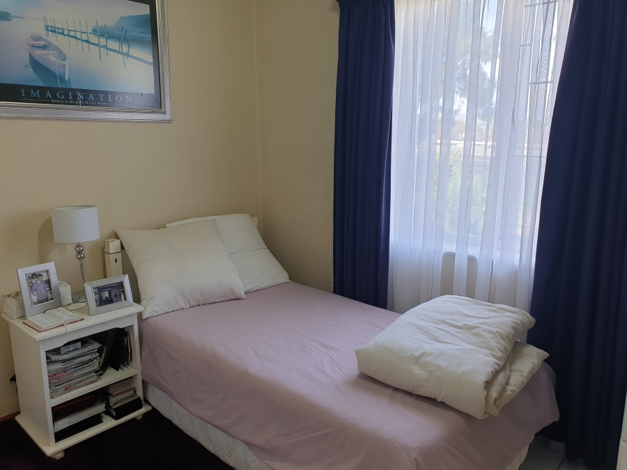 To Let 3 Bedroom Property for Rent in Diep River Western Cape